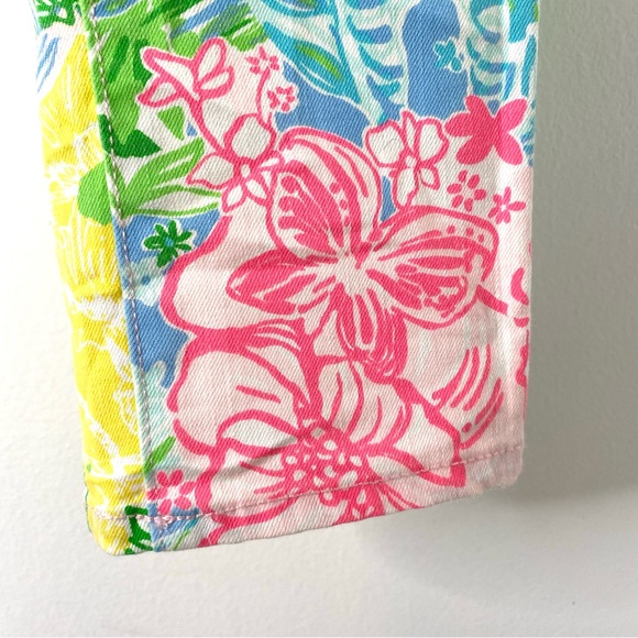 ⭐️Host Pick⭐️ Lilly Pulitzer Bright Floral Print Jeans - Picture 5 of 9